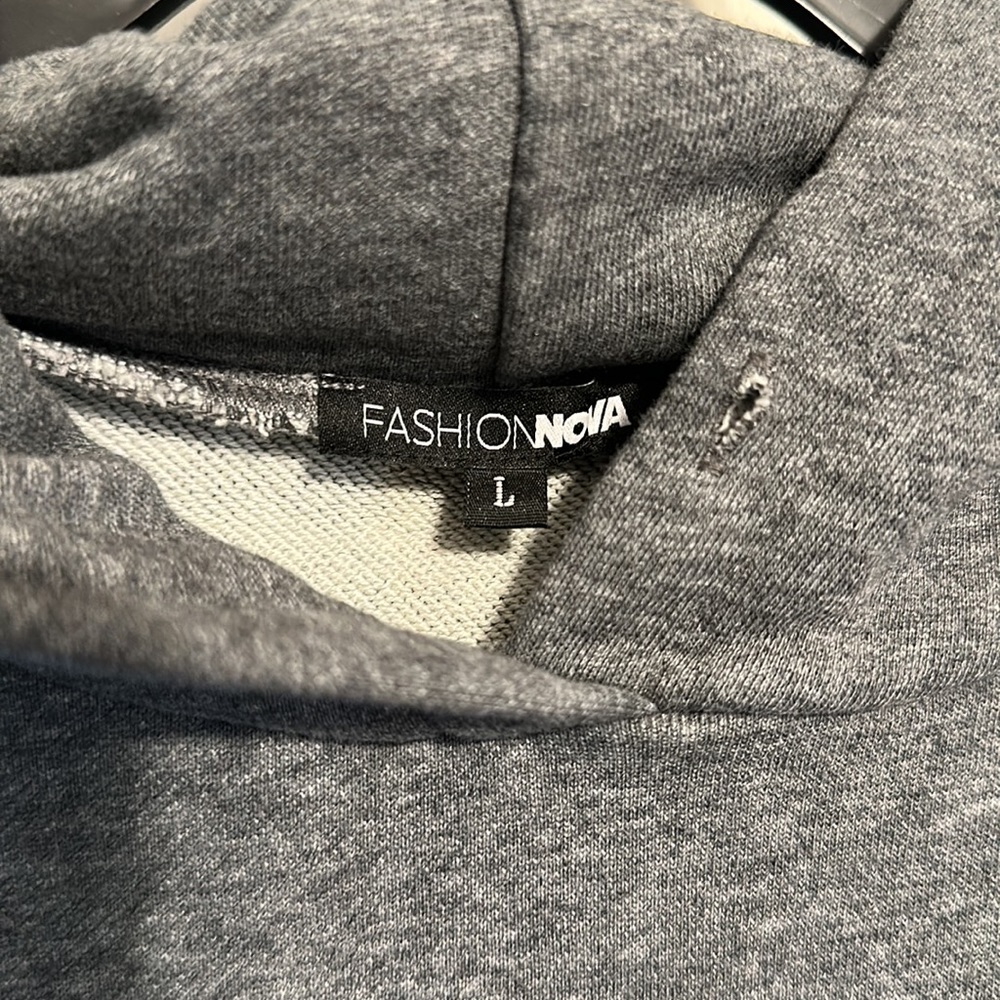 Fashion Nova Oversized Gray Hoodie With City Back Details ATL NY PARIS DUBAI - Picture 3 of 4